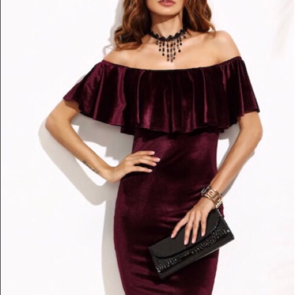 🎁Flounce Velvet Dress🎁 - Picture 2 of 8